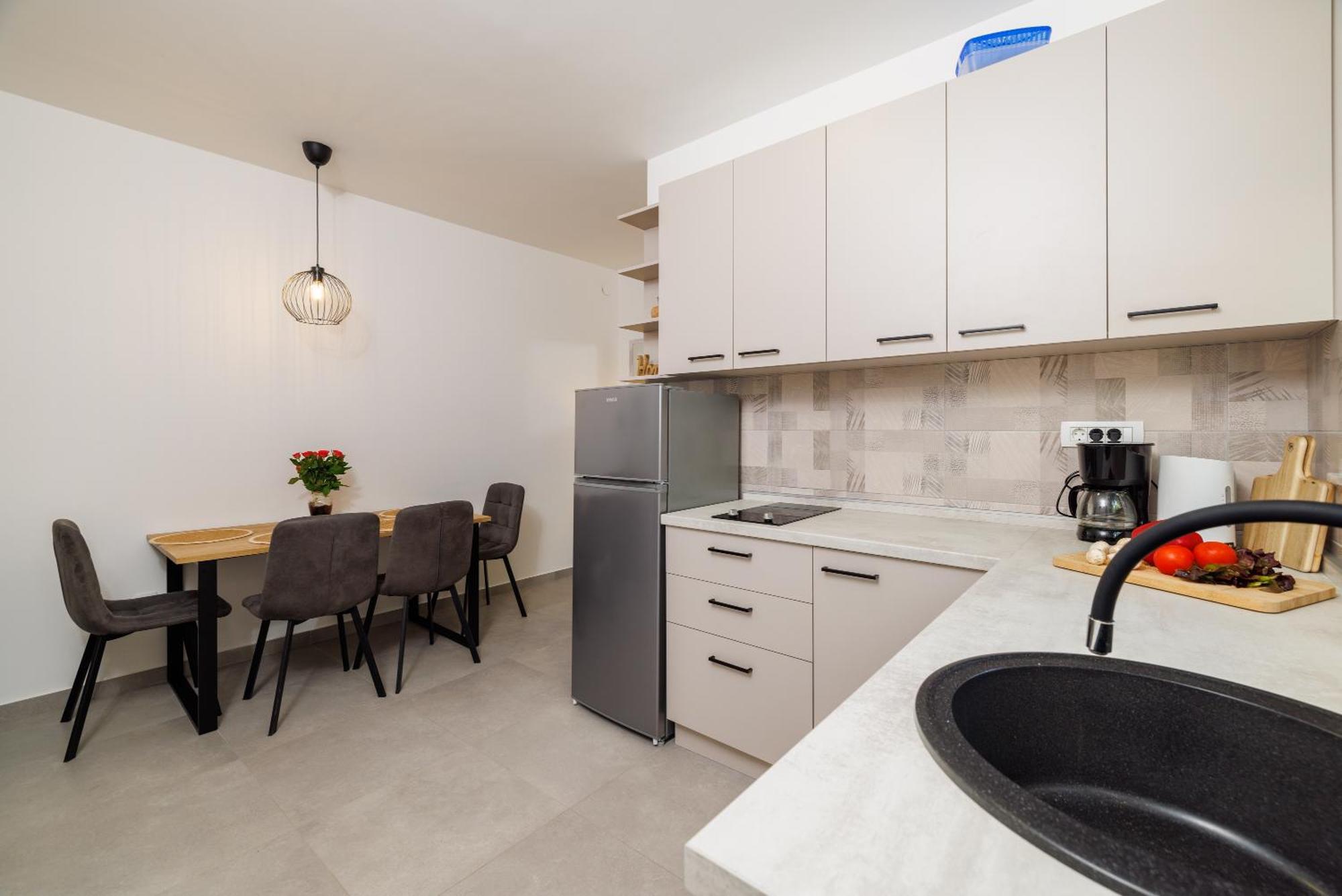 יאדראנובו Apartmani Viktorija מראה חיצוני תמונה